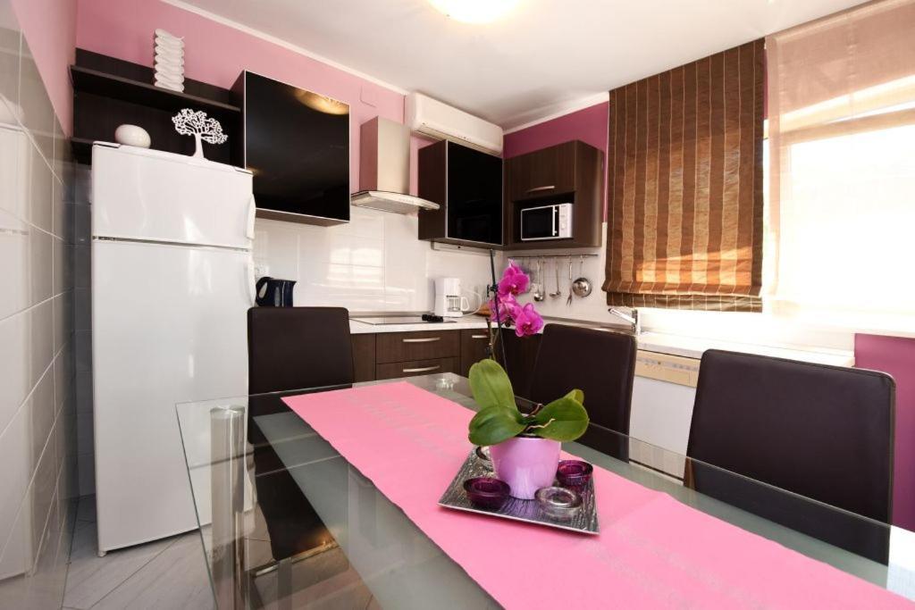 Apartments And Rooms Branka Novigrad  Exterior photo