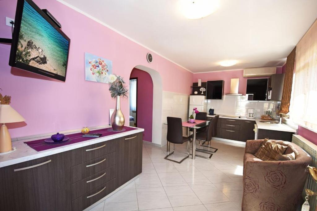 Apartments And Rooms Branka Novigrad  Exterior photo