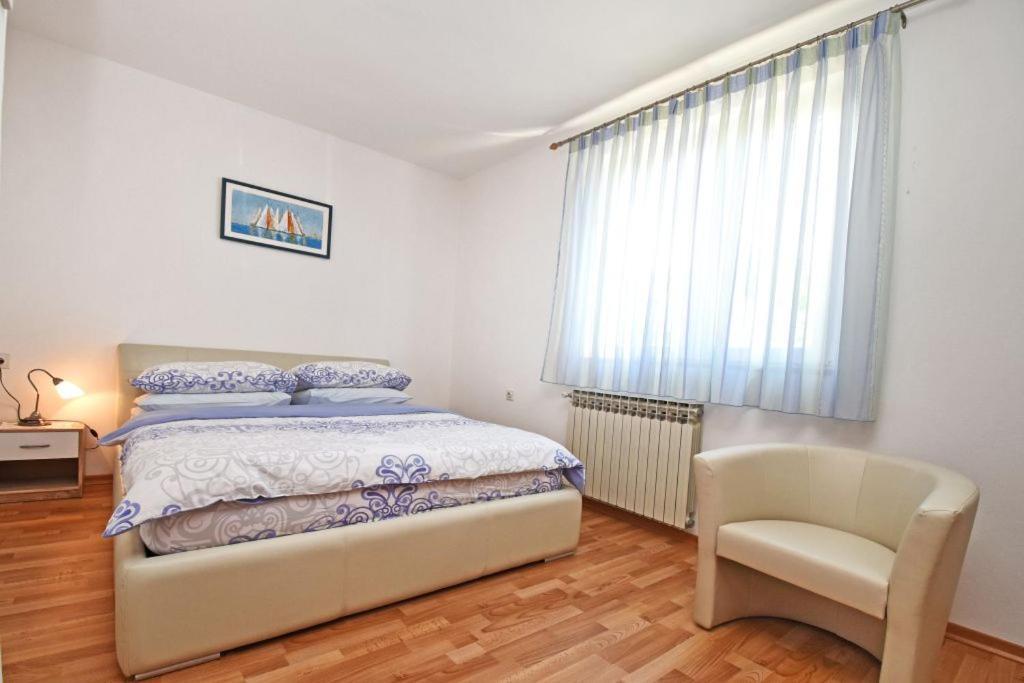 Apartments And Rooms Branka Novigrad  Exterior photo