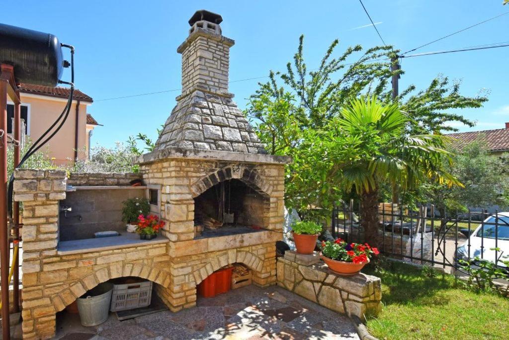 Apartments And Rooms Branka Novigrad  Exterior photo