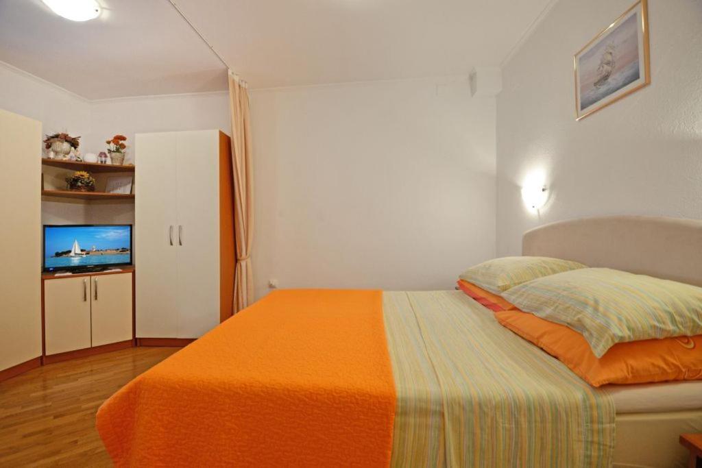 Apartments And Rooms Branka Novigrad  Exterior photo